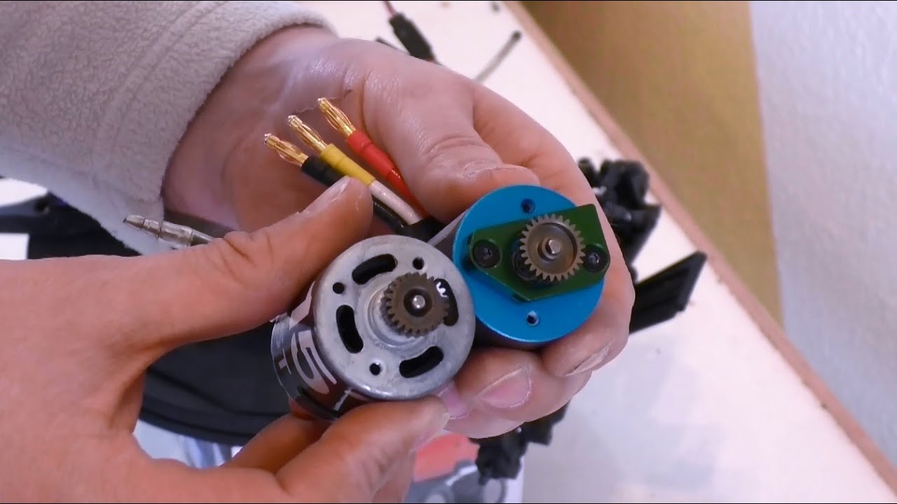 Brushed Motor System vs Brushless Motor System ( Tutorial )