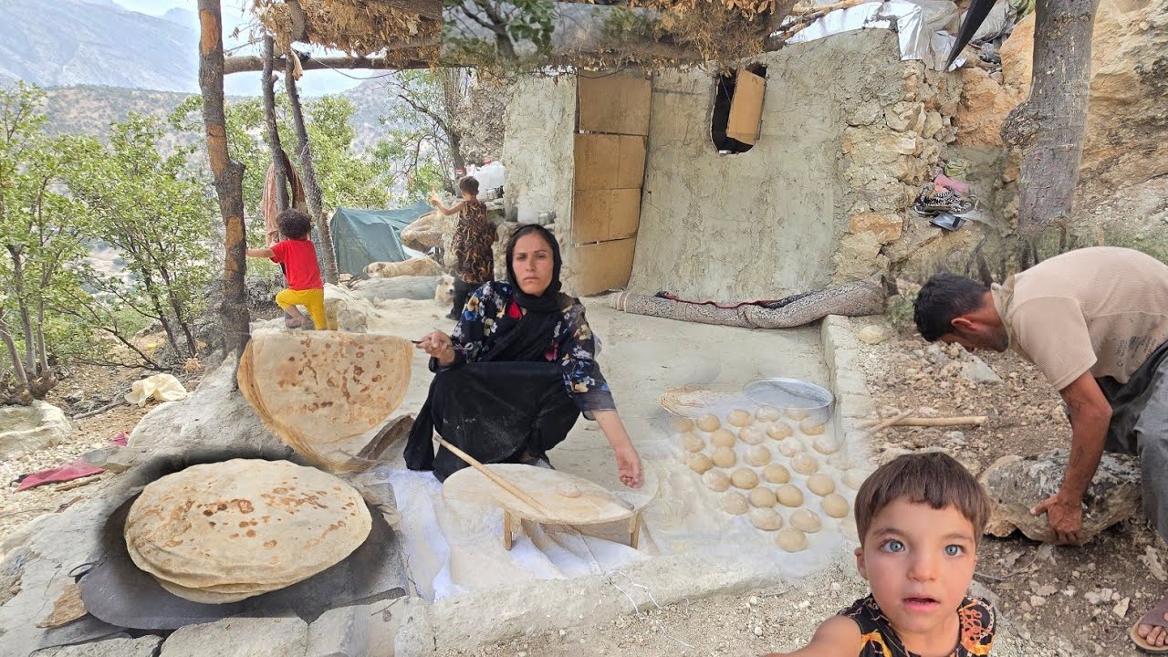 🔥 Nomad Woman Baking Traditional Bread in a Mountain Cave | Life in the Misty Wild Mountains 🌫️🏔️