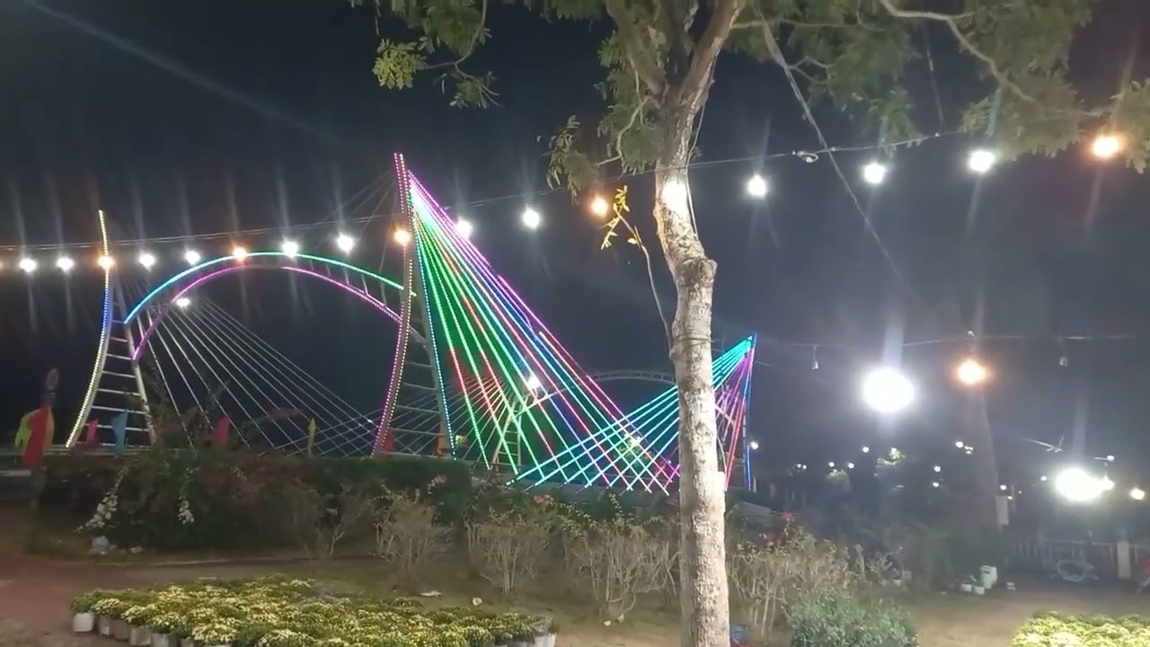 Chợ hoa 12 giờ đêm..27 tết..