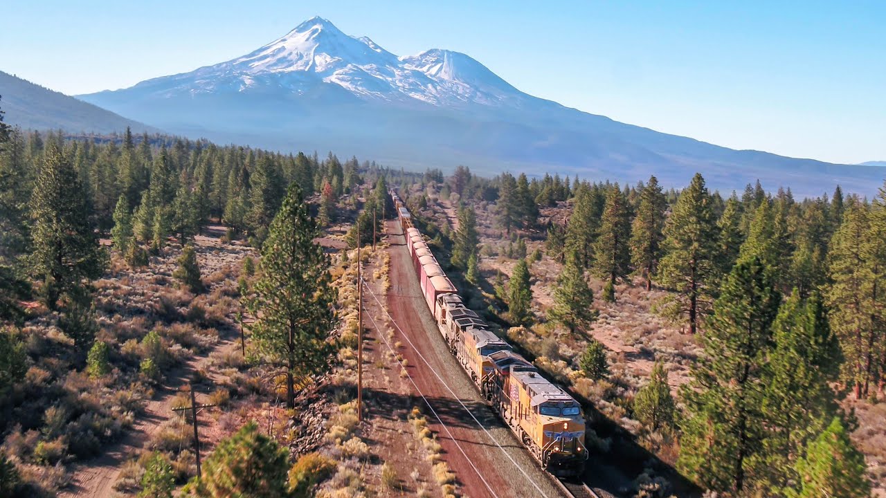 MAJESTIC Mt. Shasta! (4K) | Trains on UP's Black Butte Sub | Oct 2021