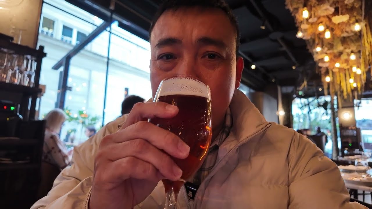 Thưởng thức bữa tối tại nhà hàng London #dulich #travel #food #tourist #dulichthegioi 