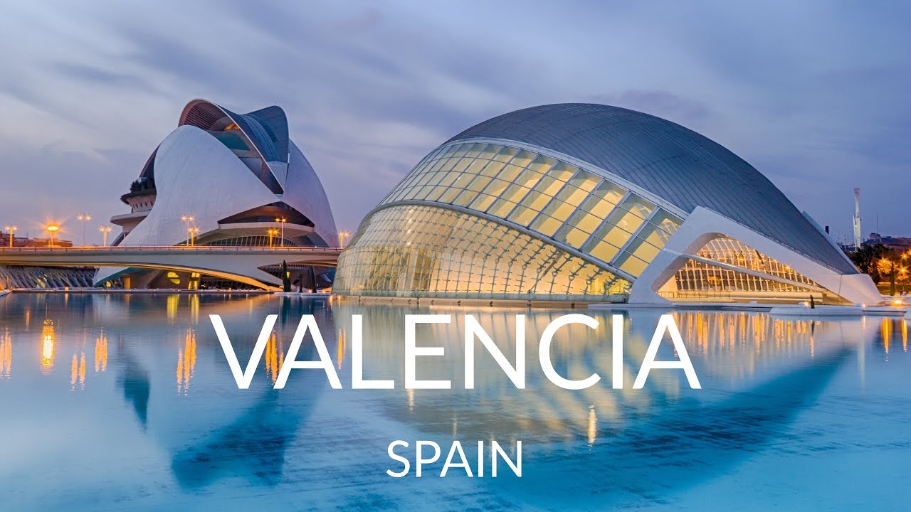 Valencia, where classical and modern architecture meet