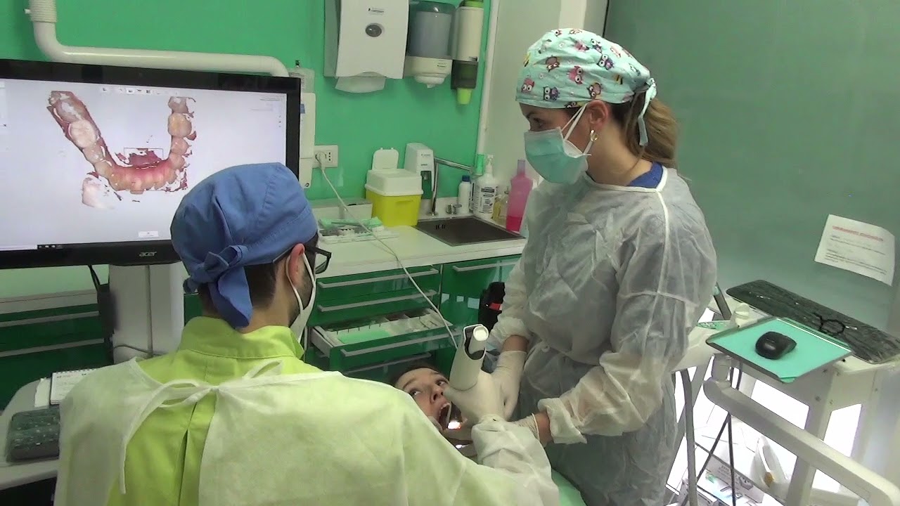 Al Centro Odontoiatrico Vullo un nuovo macchinario per lavorare le protesi