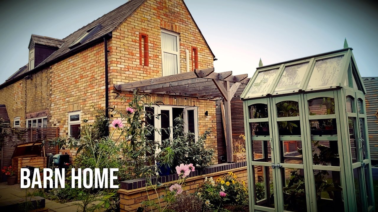 Leaving City Life for the English Countryside • 