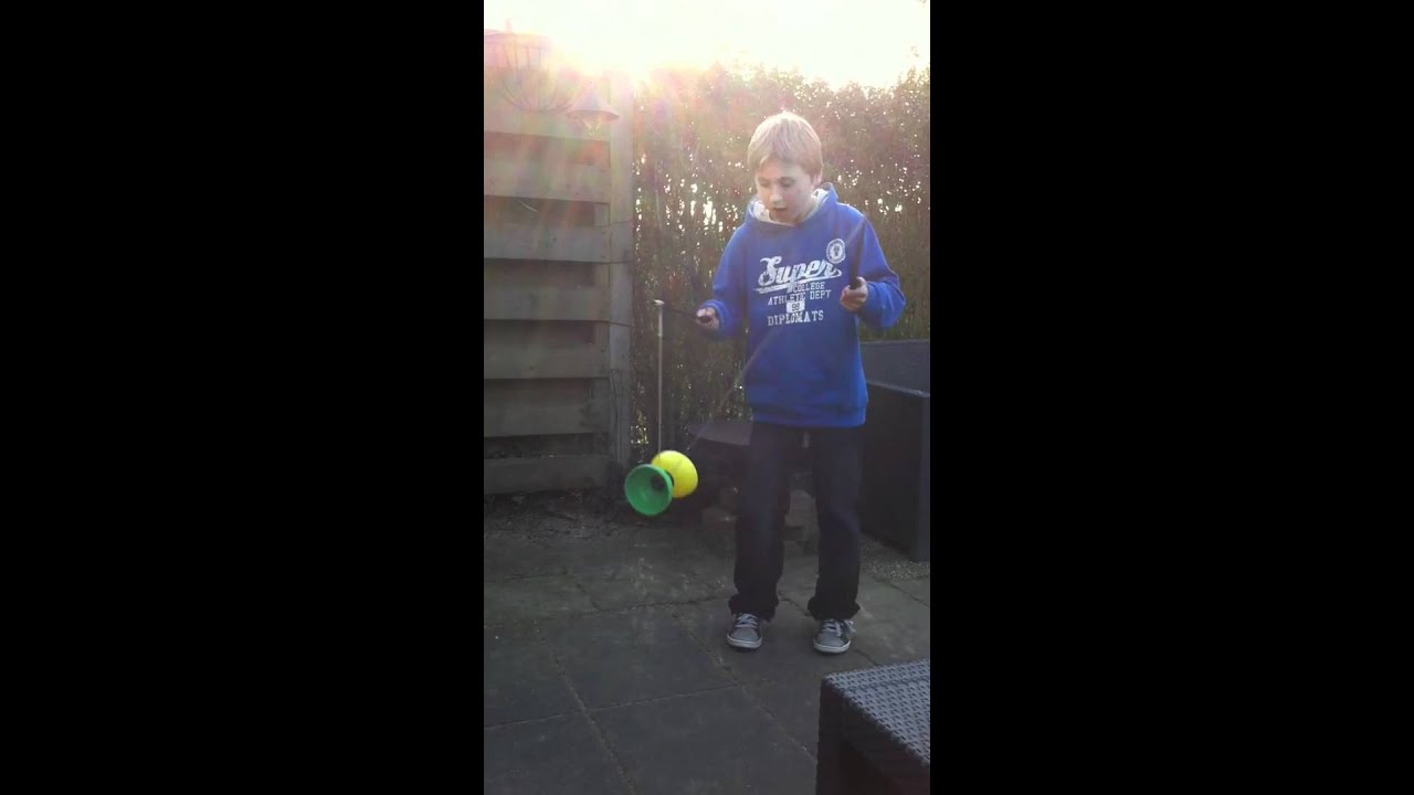 Diabolo tricks beginner Falcko Lubberts Deventer