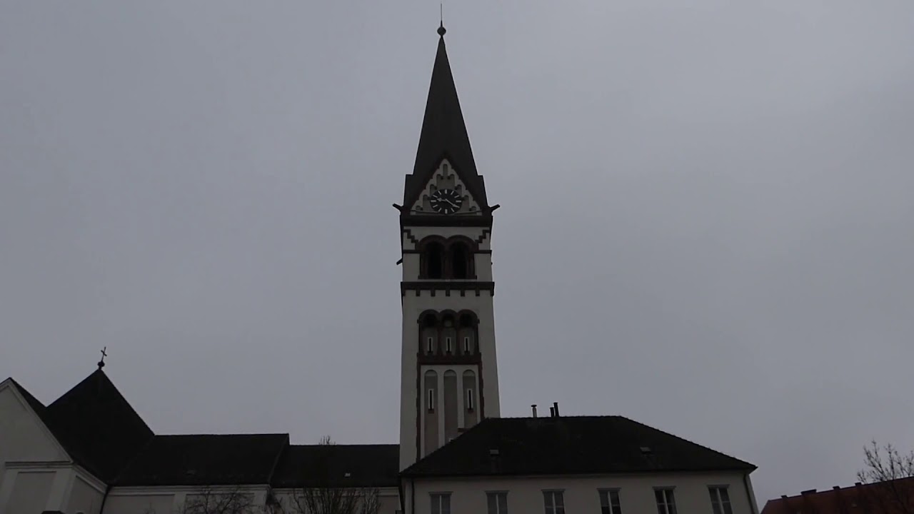 Linz (A-OÖ) Herz-Jesu-Kirche Teilgeläute zur Sonntagsmesse