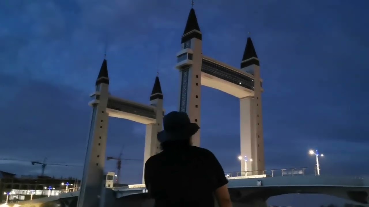 MY TRAVELLING STORIES  [  NIGHT SHOT AT DRAWBRIDGE KUALA TERENGGANU, MALAYSIA  ]