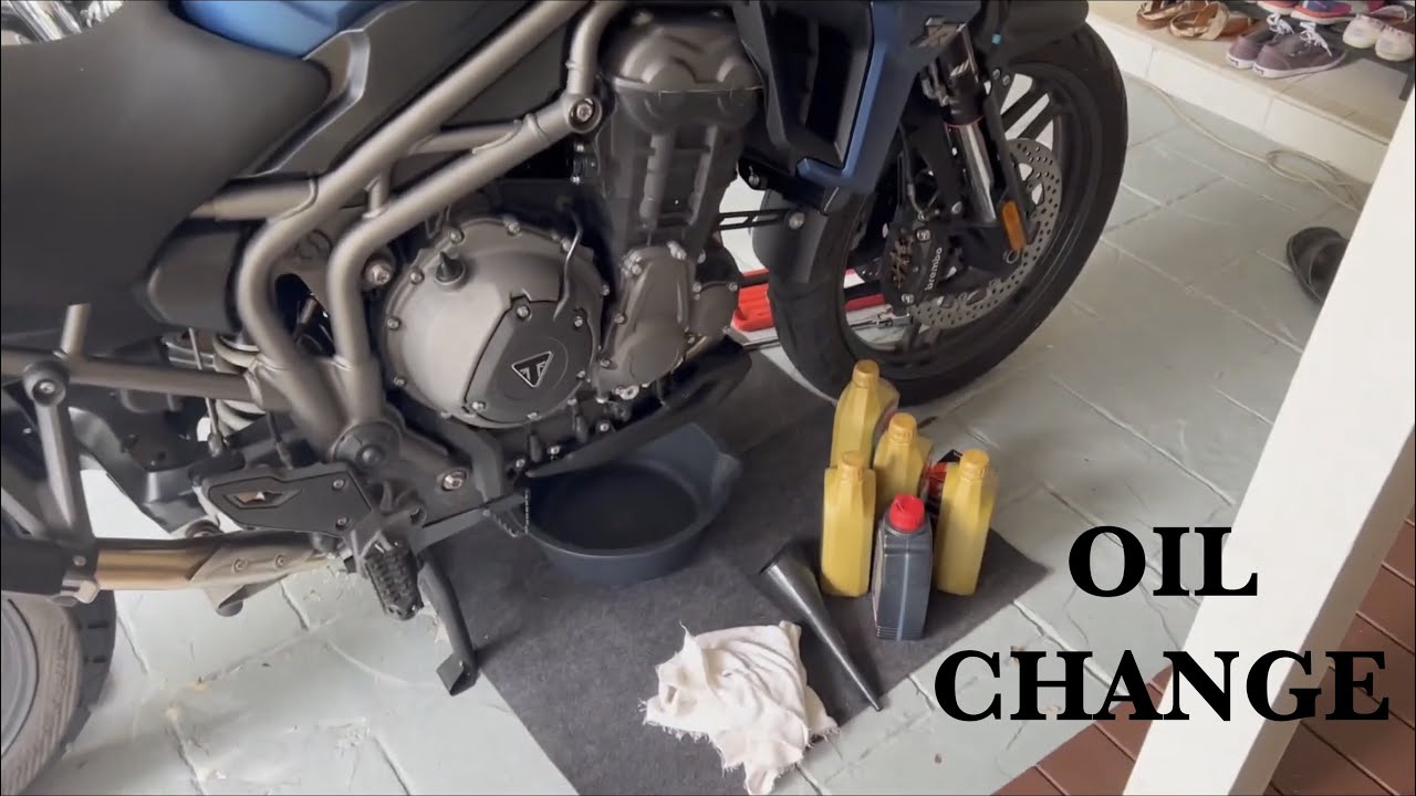 Triumph Tiger 1200 - How to Change Engine Oil & Final Drive Oil