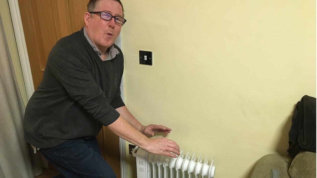TUKWILA 2400w Free Standing Oil Filled Radiator (CY81WW-11) - Unboxing and Review