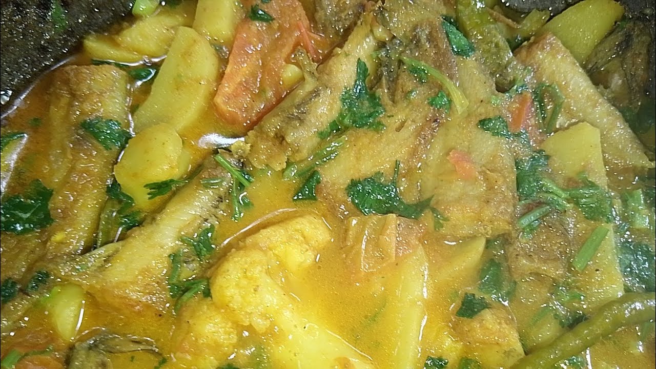 সিং মাছ, ফুলকপি আর আলু একসাথে—এই ঝোল একবার খেলেই বারবার মনে পড়বে।। @Foodbloglucky342 