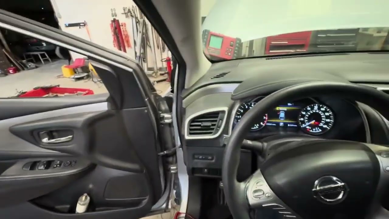 Diagnóstico Crítico! Alternador Inestable y el Temido Código P17F2 en Nissan.