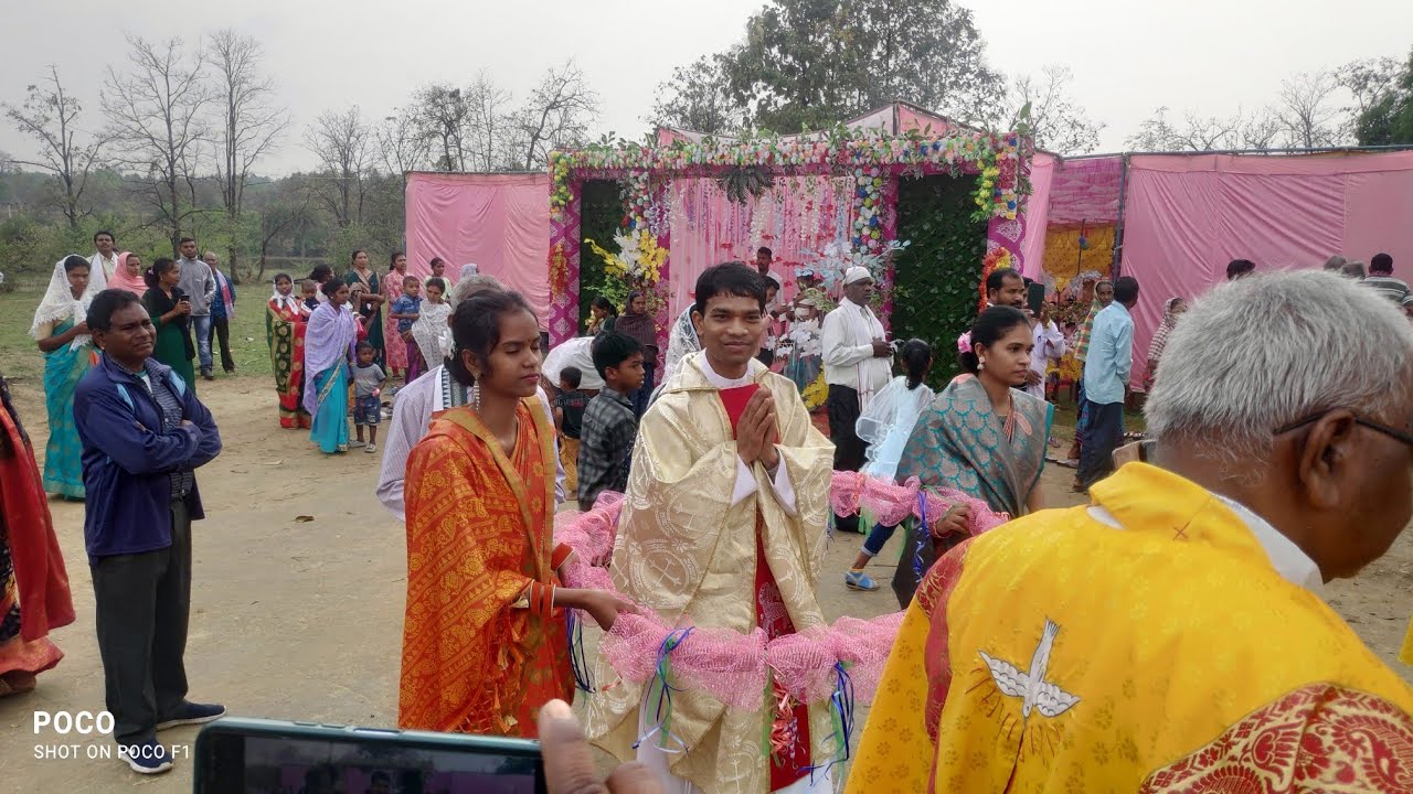 Priest ordination of Fr. Sujit Lakra At Khukhudubahal