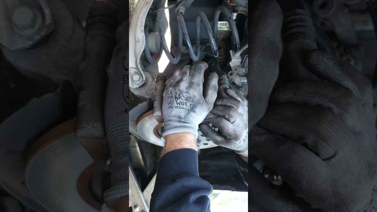 2015 Chrysler 200 Rear Brake Pad Replacement with Electronic Parking Brake Service Procedure