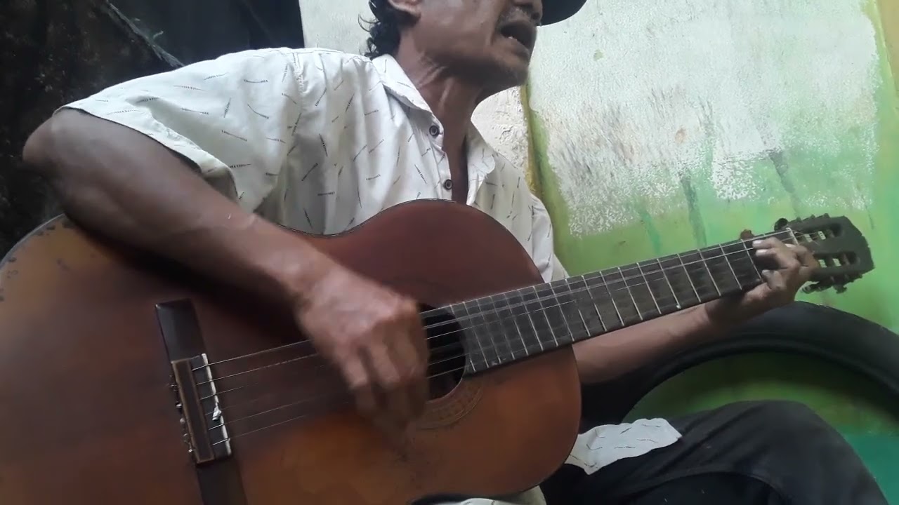 Iwan Fals./PANGGILAN DARI GUNUNG.Cover Joni males.Akustik genjrengan