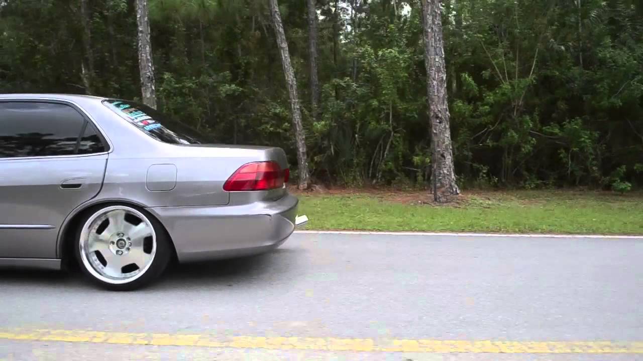 Slammed 2000 Honda Accord CG5