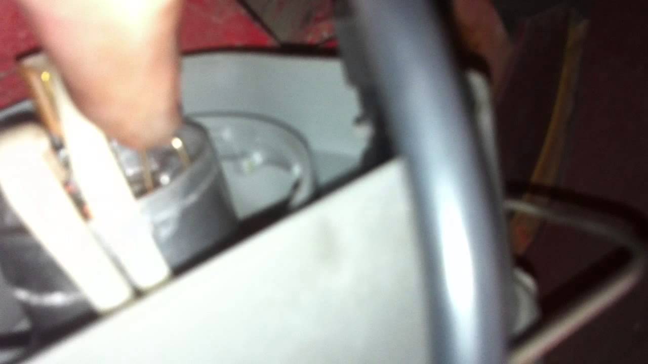 how to replace a fog light bulb on a Mercedes r129 sl series