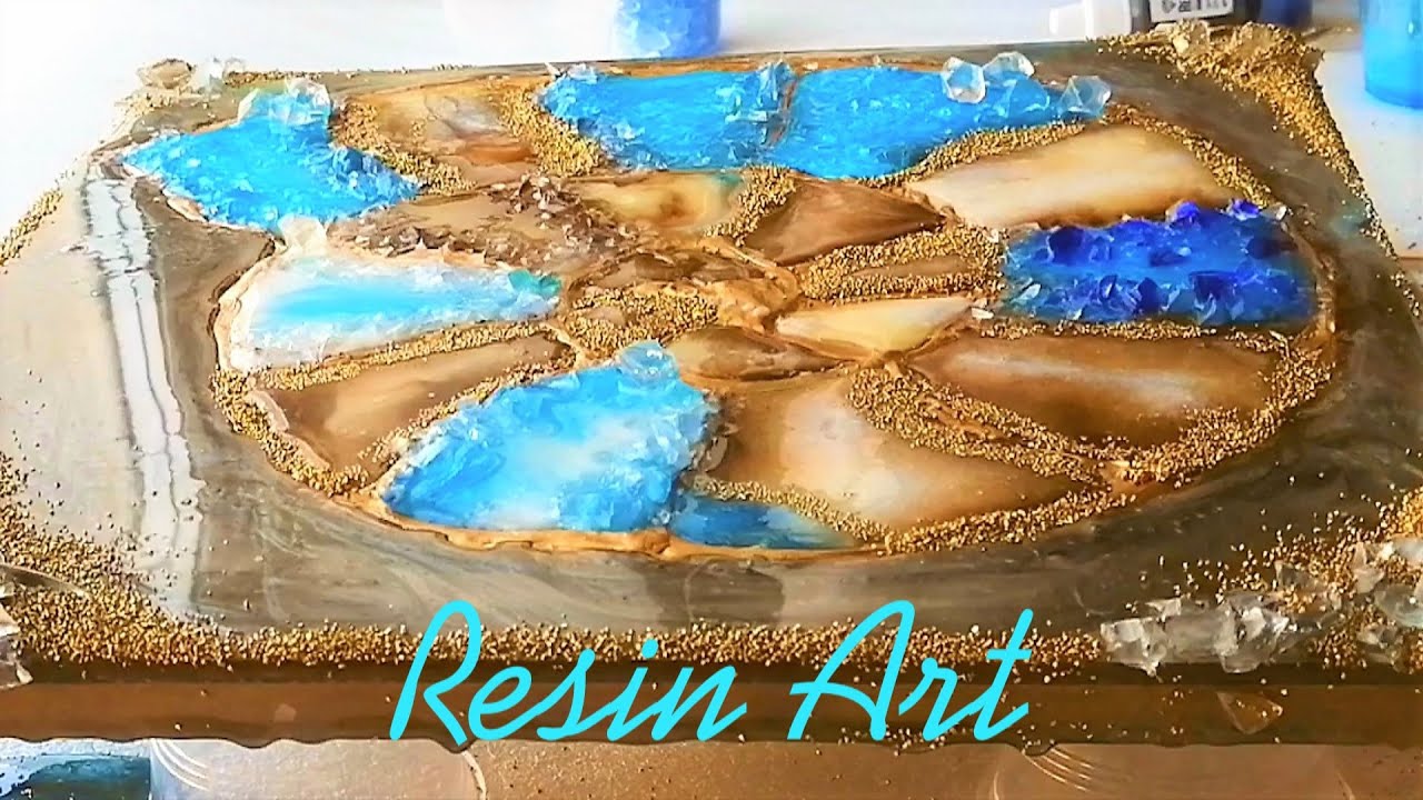 Ammonite Geode With Crashed Glass and Gold Sand - Resin Art DIY