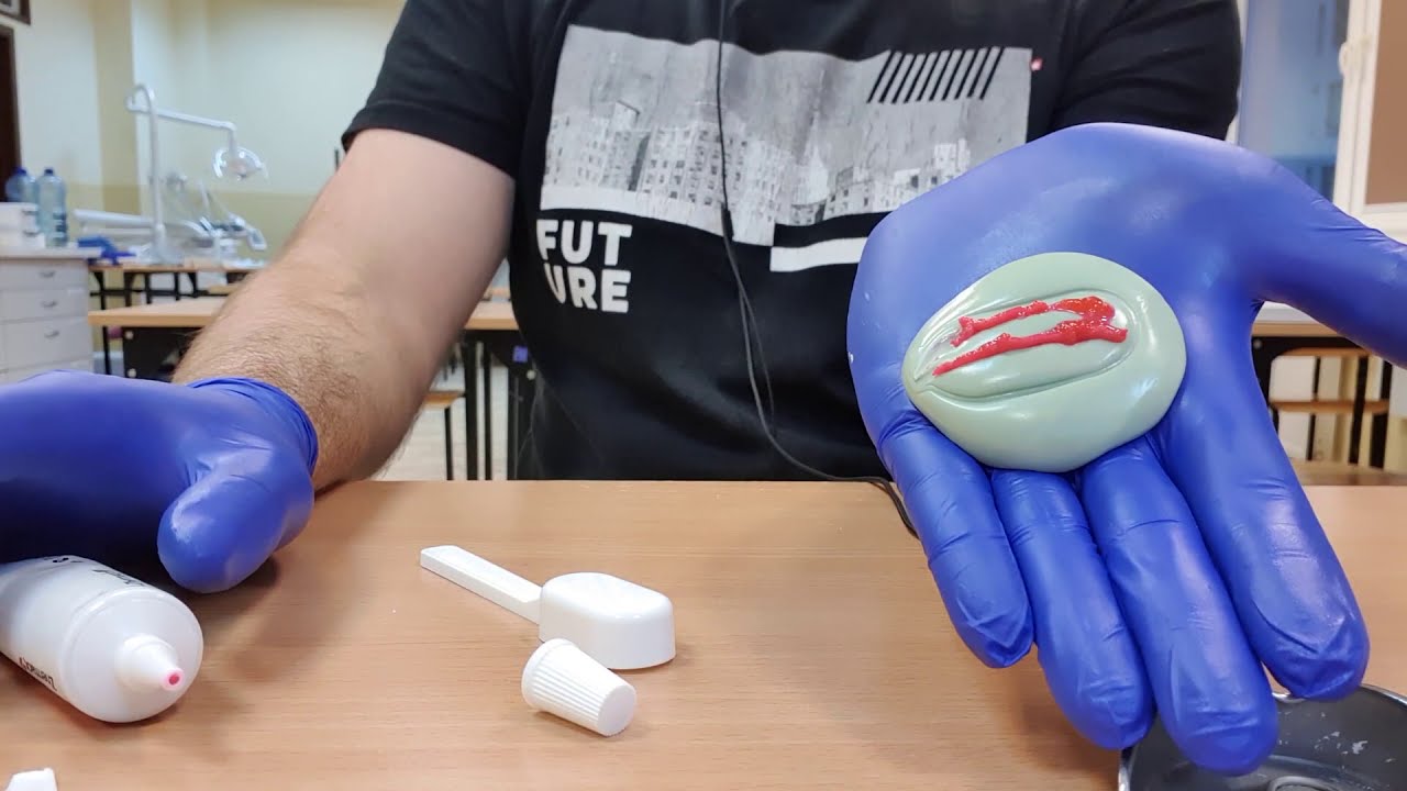 Przygotowanie silikonowej masy wyciskowej - PIERWSZA WARSTWA