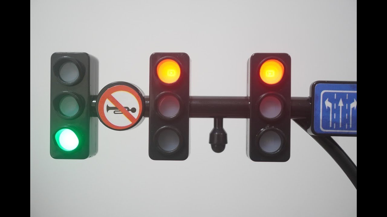 順番に光る？中国の信号機のおもちゃ① China Traffic Light Toys(1)