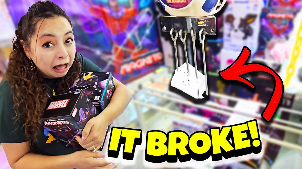 We BROKE The Claw Machine, So We Better Leave Quickly!