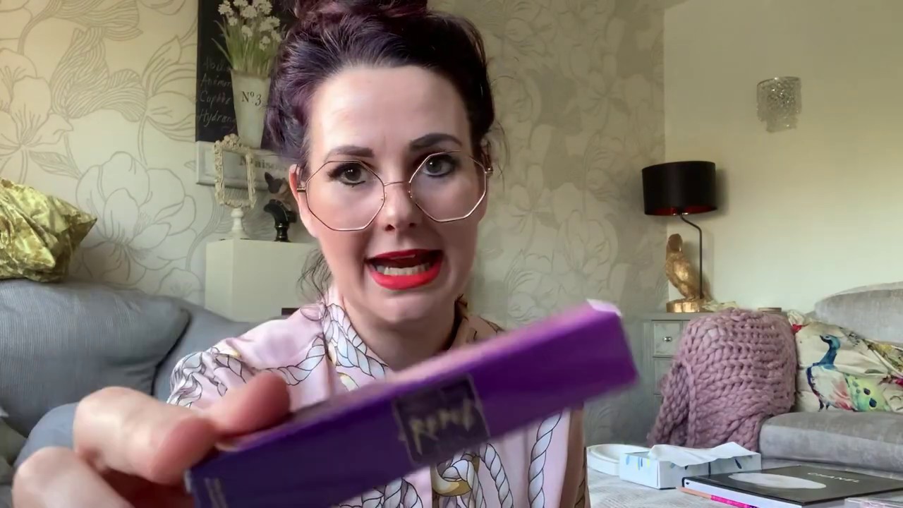 Unboxing my latest Avon goodies from brochure 7 ooooo new perfume