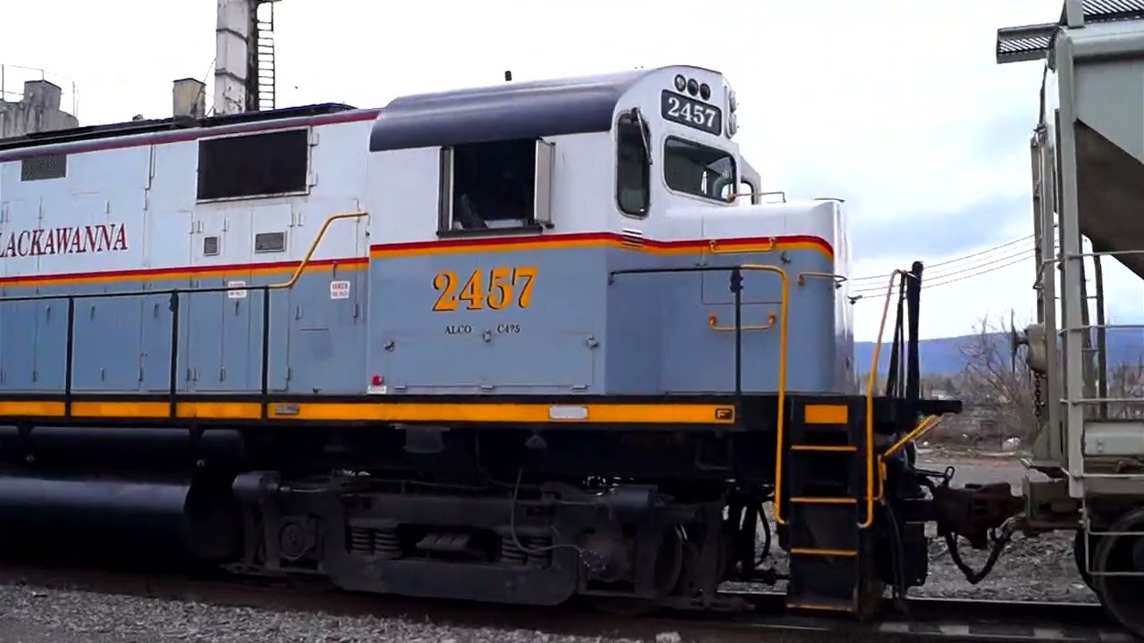 DELAWARE LACKAWANNA on the ex DELAWARE & HUDSON