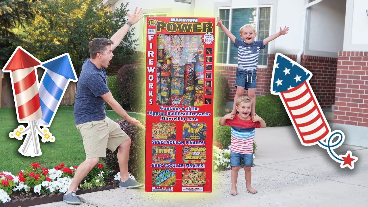 GIANT FAMILY FIREWORKS! (Watch OUT!)