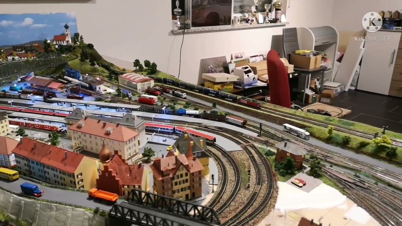 M&auml;rklin Spur Z digital - &Ouml;BB Vectron mit Haftreifen