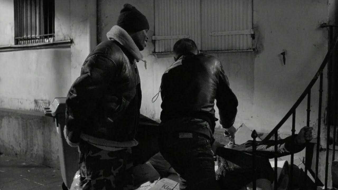 La Haine - Skinhead Confrontation