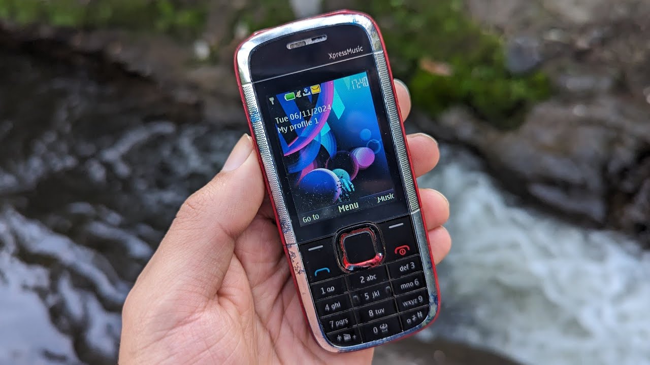 Vuelvo a usar mi Nokia 5130 Xpressmusic del 2009 - ¿Sirve para algo?