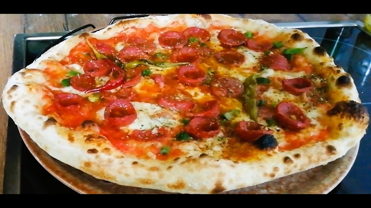 Pizza Sucuk   im Unold  Pizzaofen Luigi 68816