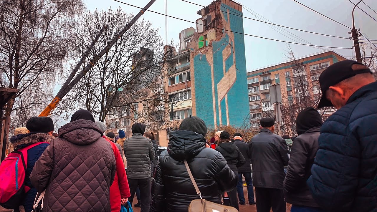 ТАМ, ДЕ БУВ ДІМ: кадри з місця трагедії в ТЕРНОПОЛІ