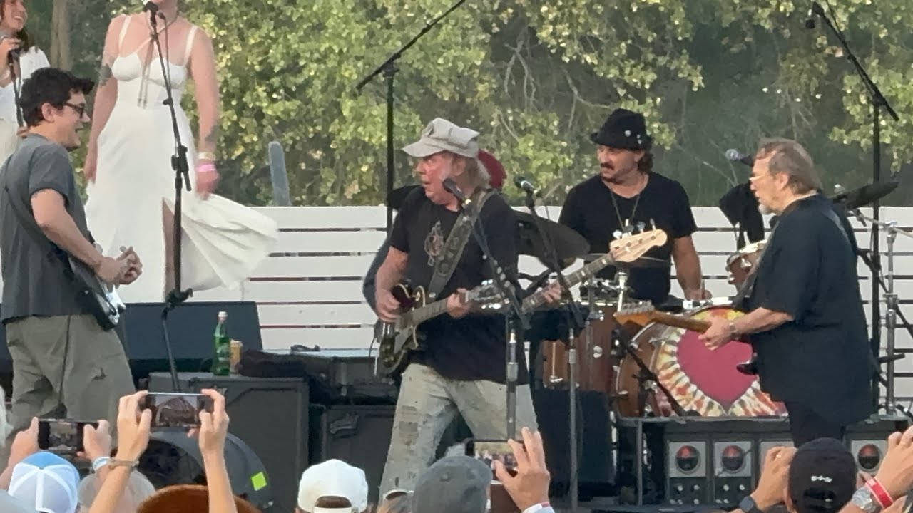 Neil Young +  Stephen Stills + John Mayer “Rockin’ In the Free World” 10/05/24 Lake Hughes, CA
