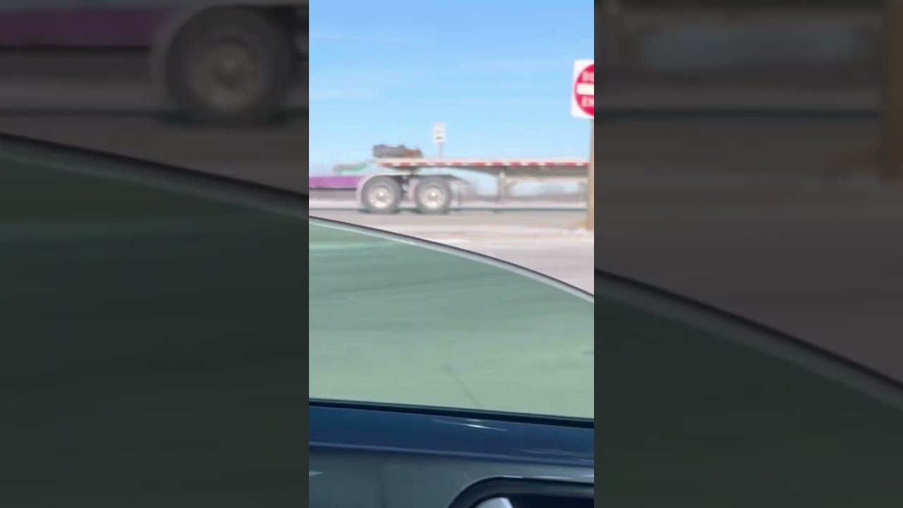Cool 2-Tone Purple Peterbilt With Flatbed Trailer 💜😎