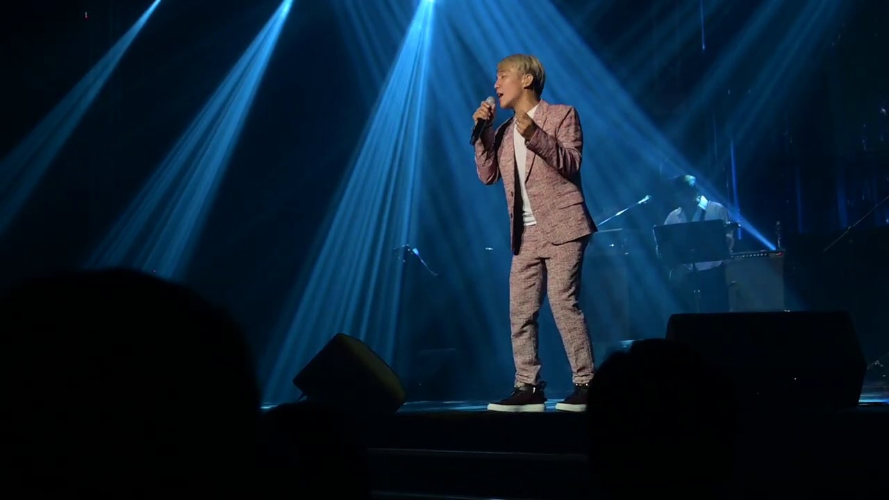 Arnel Pineda - Meet Me Halfway / Let Love, Let Rock concert