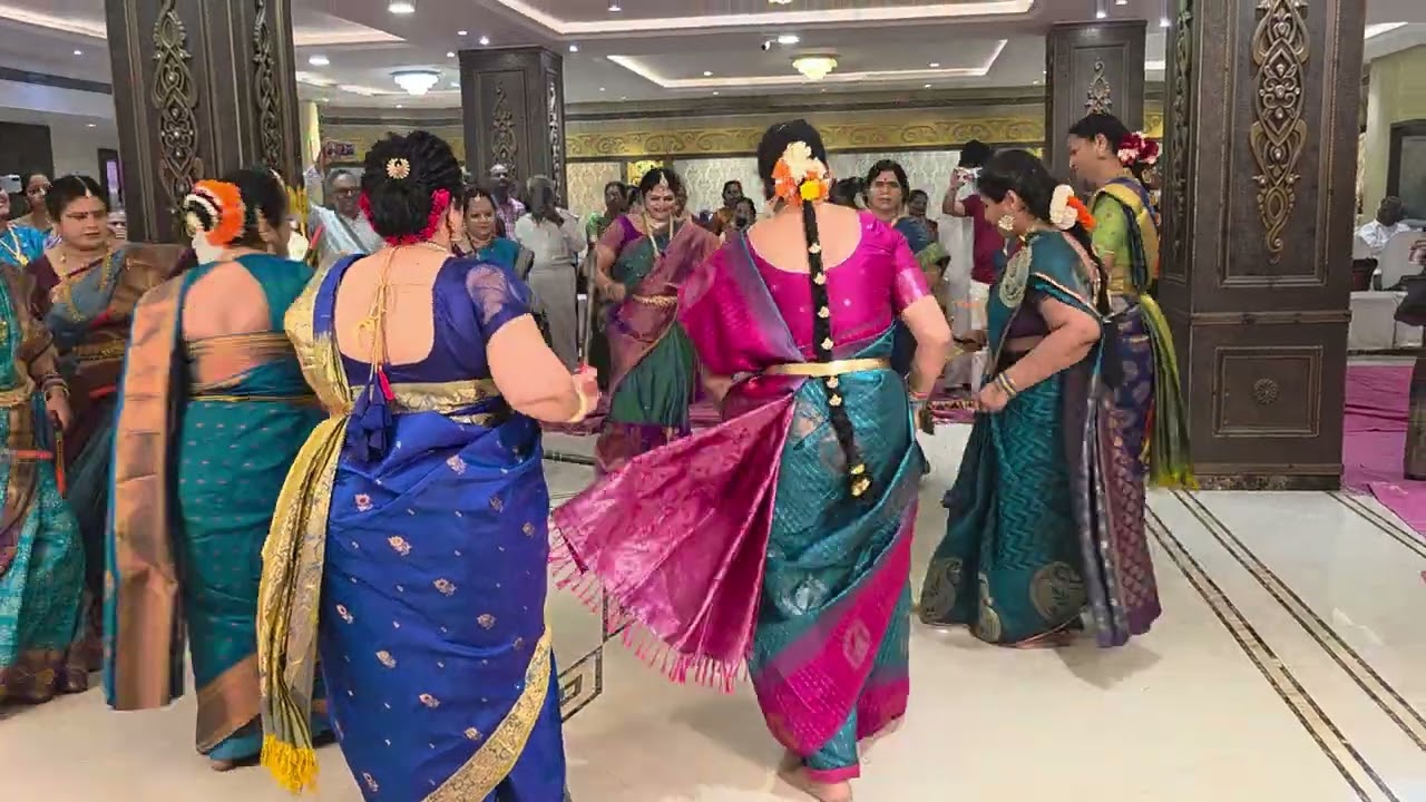 Veyi Namalavada Venkatesuda Kolatam