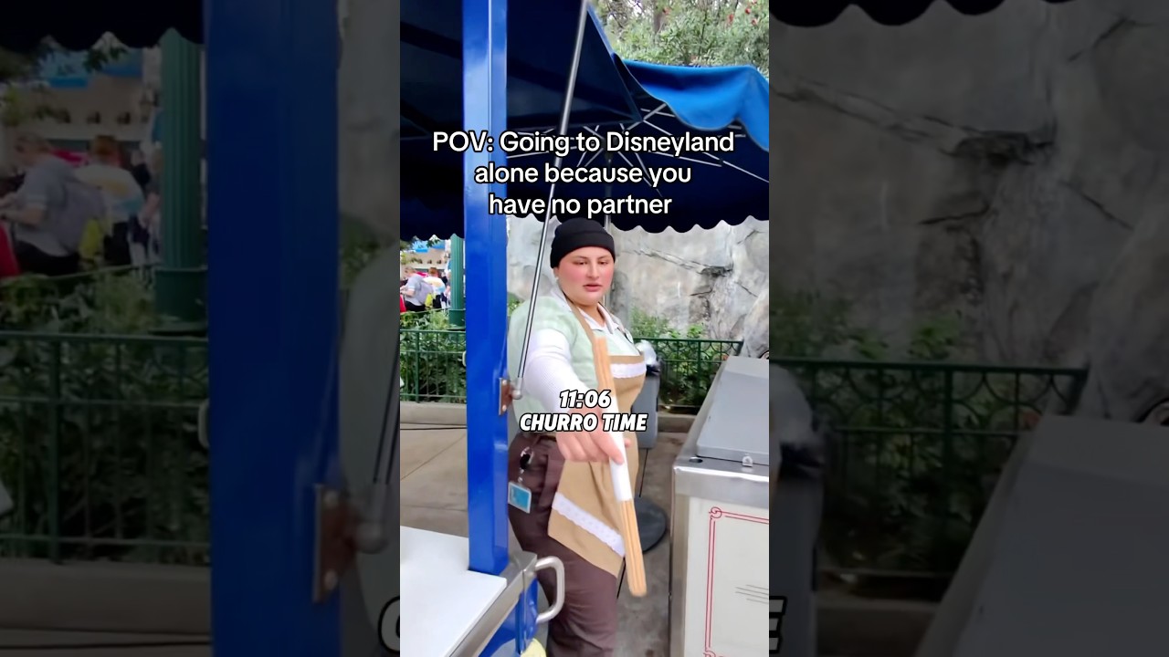POV: Идти в Диснейленд в одиночку, потому что у тебя нет партнёра #соло #pov #еда #диснейленд