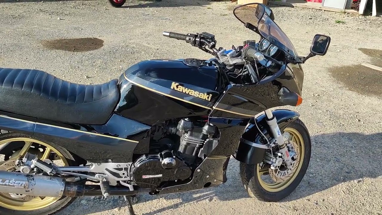 Kawasaki GPZ  900 R 1989
