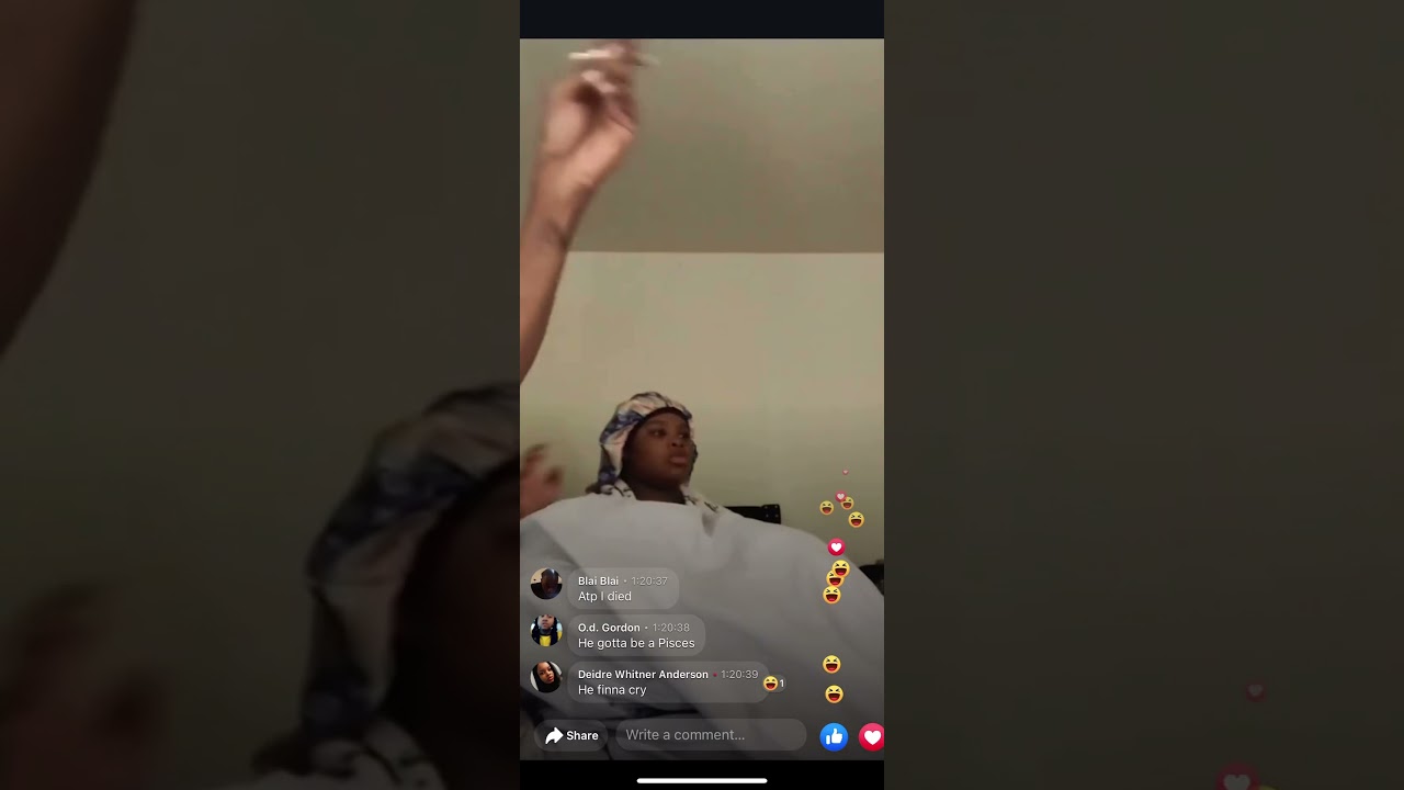 Dre Hughes getting abused by girlfriend 🤦🏽&zwj;♂️