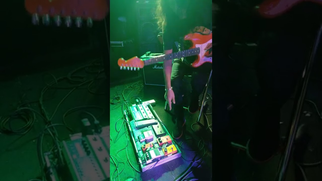 Man Keedal guitar rig...