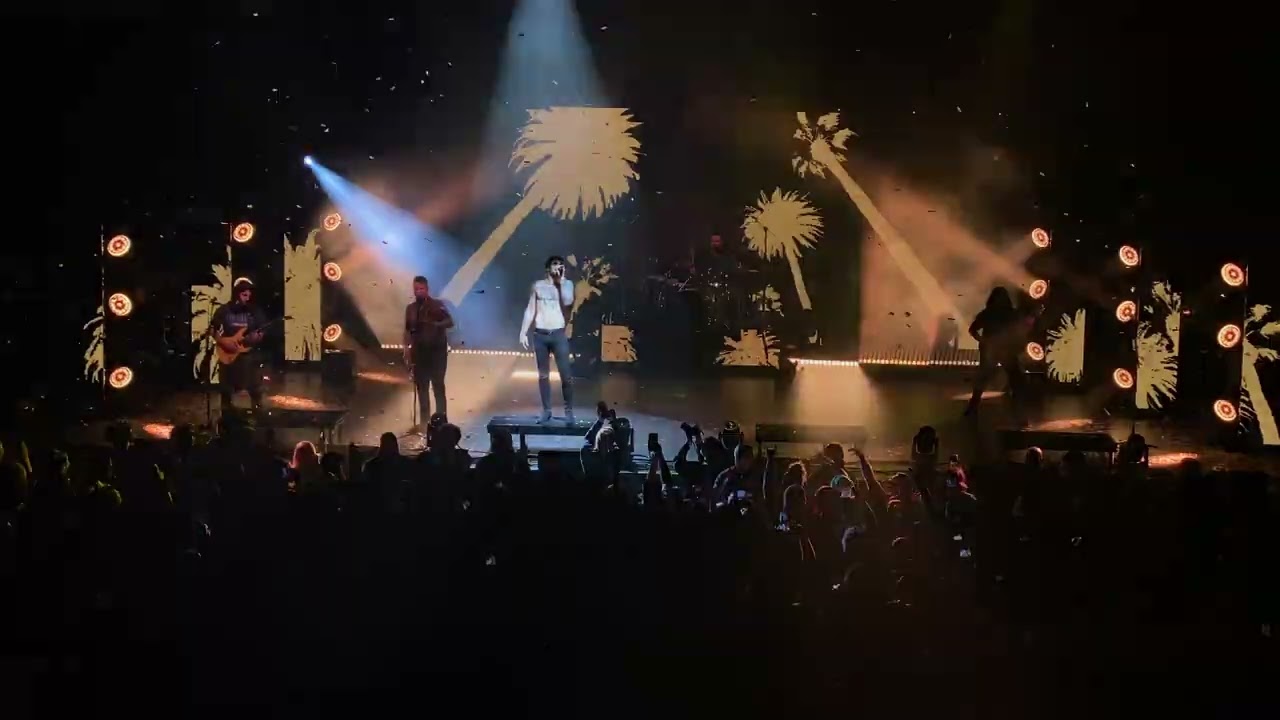 Beartooth - Sunshine (show open) - Icon Center, Cincinnati, Ohio - Jan. 12, 2024