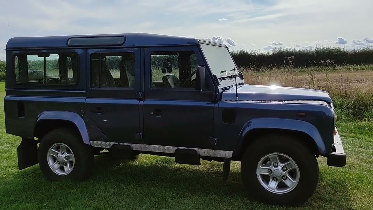 Land Rover Defender 110 County TD5 2006 Walk-Around