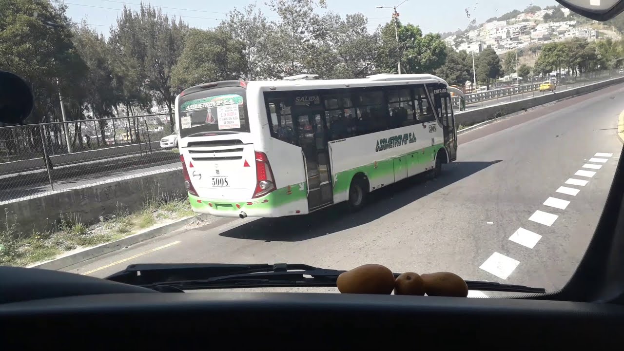 Saliendo  de Quito a Guayaquil en la SINOTRUCK C7H 540