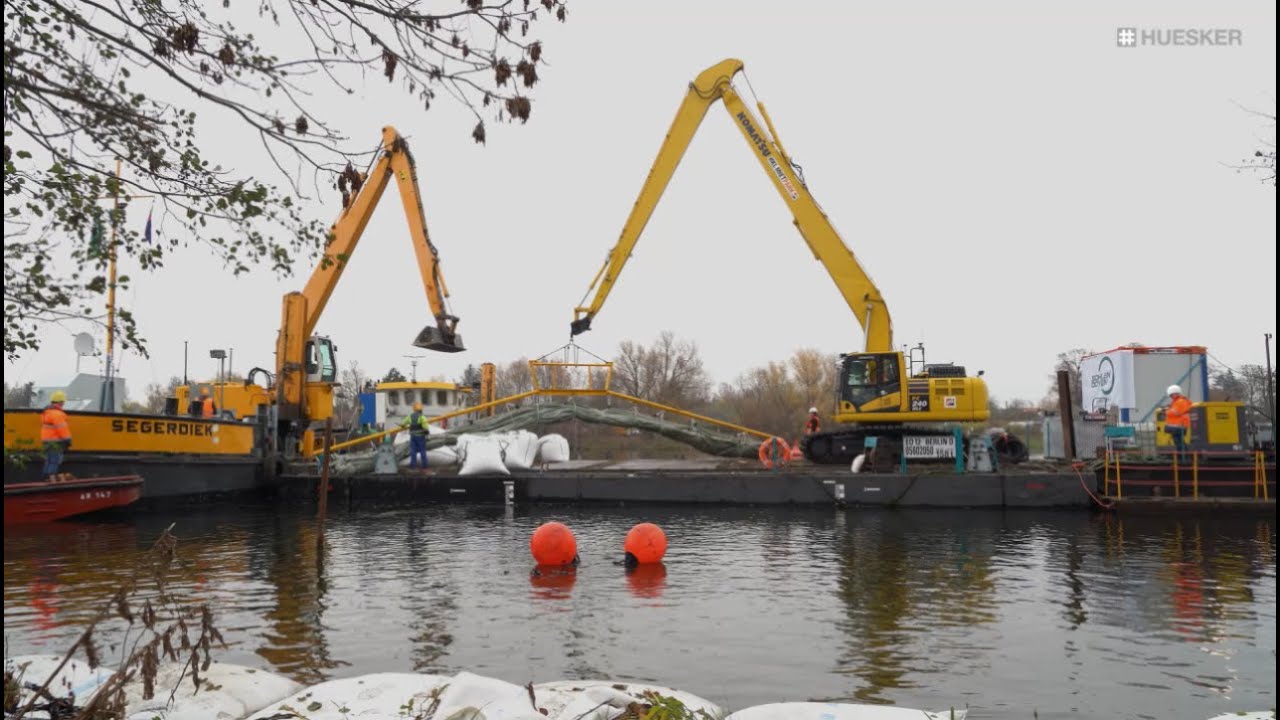 Mechanical protection of a gas pipeline with geosynthetic concrete mattresses
