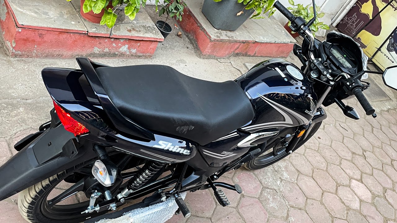 Наконец-то представлена ​​новая модель Honda CB 125 с новой цифровой панелью приборов и новым вне...