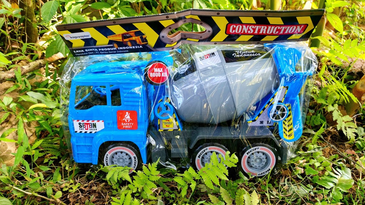 Mobil Mobilan Baru Terjebak, Truk Molen BESAR, Ambulans, Mobil Pemadam kebakaran, Truk Kontainer