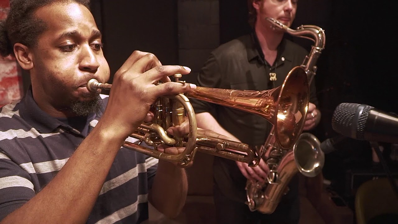 Flat 5 - Tweedle Funk w/ The Royal Horns