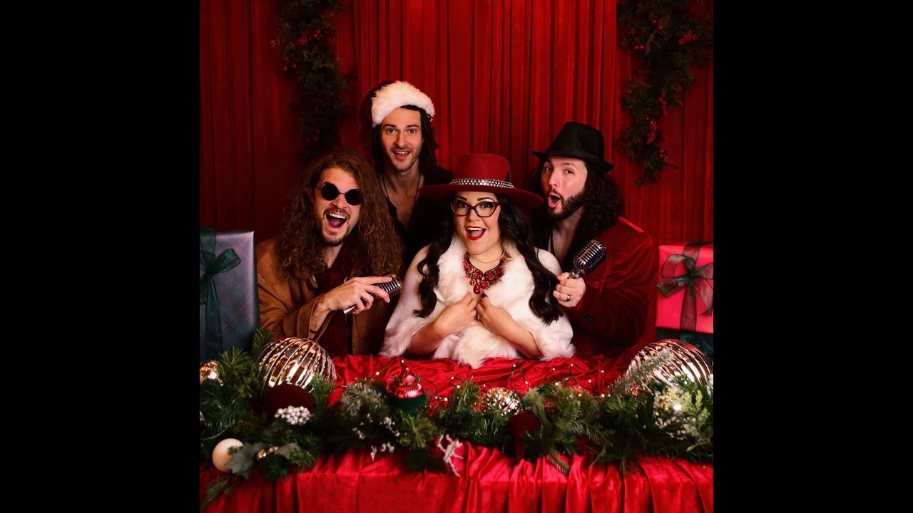 Levon & Jenny Teator   All I Want For Christmas Is You