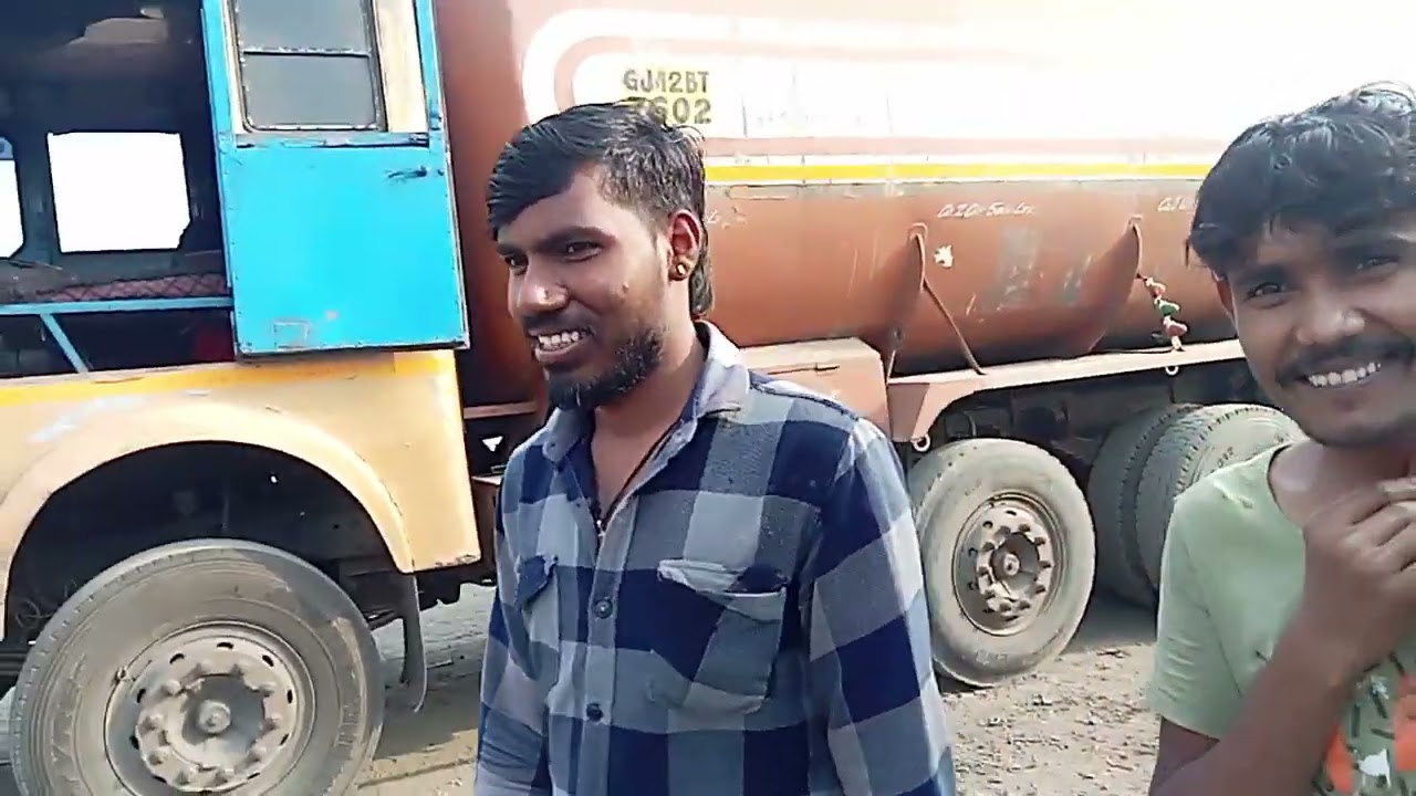 पंचर की दुकान नागराज होटल 🙏🧆🧆