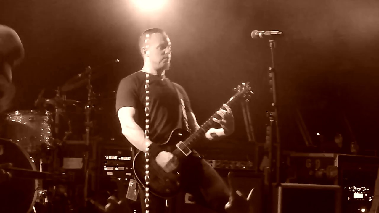 TREMONTI - As The Silence Becomes Me (Live in Belfast)
